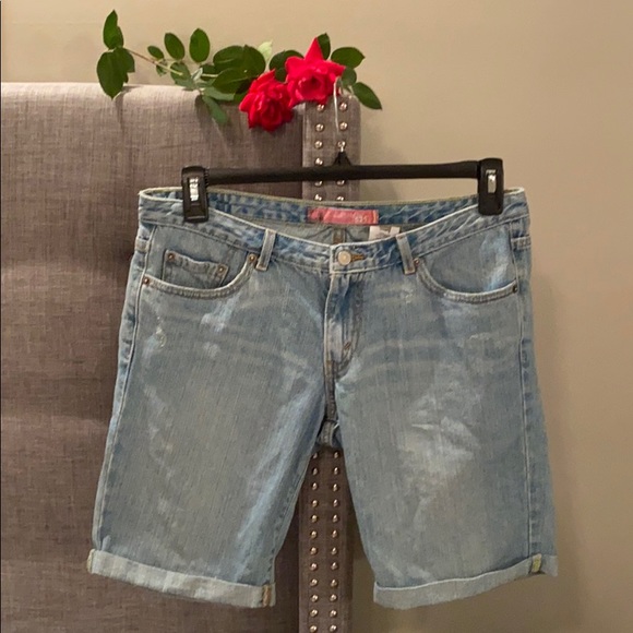 levi's bermuda shorts juniors